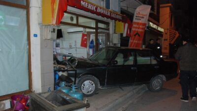 Çanakkale'nin Bayramiç İlçesinde 15 Yaşındaki Alkollü Sürücü, Otomobilin Direksiyon Hakimiyetini