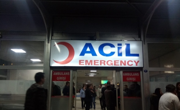 İzmir’in Gaziemir ilçesinde, internet bağımlısı olduğu ifade edilen 15 yaşındaki