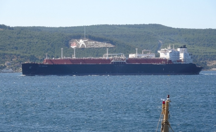  Çanakkale Boğazında 290 Metrelik Dev Lng Tankerinin Geçişi Sebebiyle