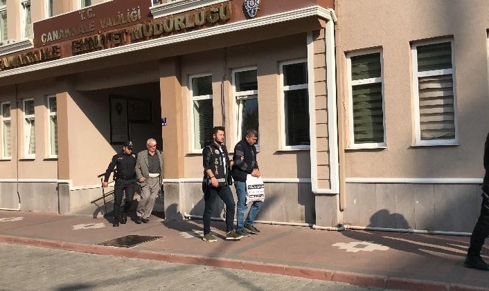  Çanakkale'de, 3 Asırlık Olduğu Belirlenen Osmanlı Hamamında Define Arayan
