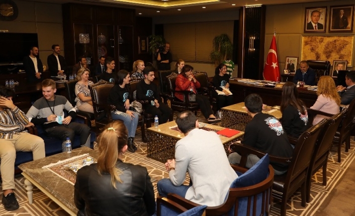  Bursa Hürriyet Anadolu Lisesi’nin Avrupa Komisyonu Tarafından Desteklenen ’30