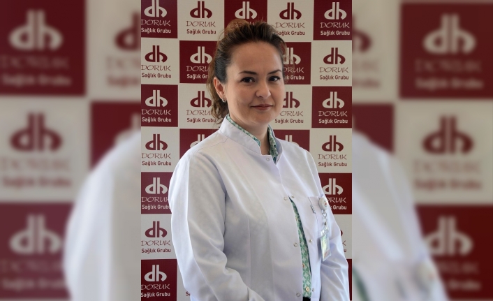  Enfeksiyon Hastalıkları Uzmanı Dr. Emel Gürcüoğlu, 30 Saniye Süreyle