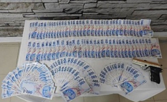  İzmir Merkezli 3 İlde Düzenlenen Operasyonda 65 Bin 400