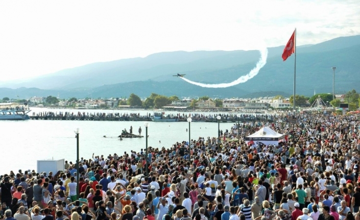 Balıkesir’in Edremit İlçesinde Gerçekleştirilen Mysia Uluslararası Havacılık Festivali Bu Yıl