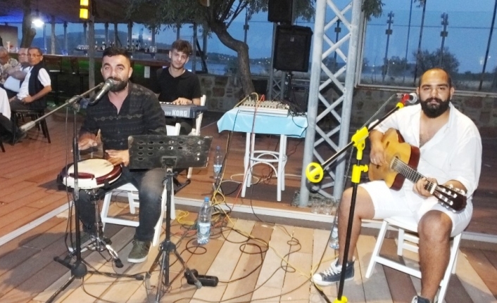  Orkestra