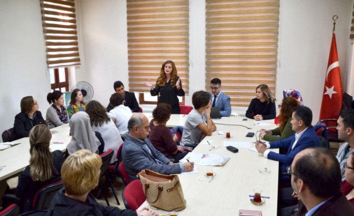 Balıkesir'in Bandırma Kaymakamlığı'nda Hizmete Giren Açık Kapı Bürosu'na Vatandaşların İlgisi