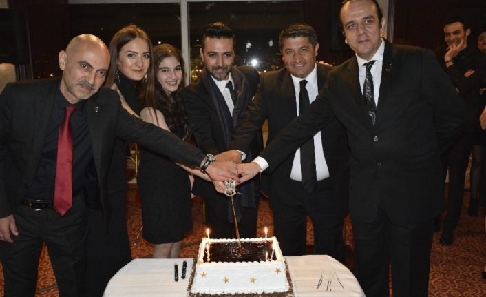 Sahne Tozu Tiyatrosu bünyesinde bulunan Actor Club, 27 Mart Dünya