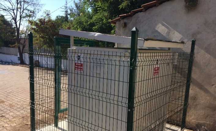  İznik İlçesinde Okul Bahçesine Afad Tarafından Deprem Gözlem İstasyonu