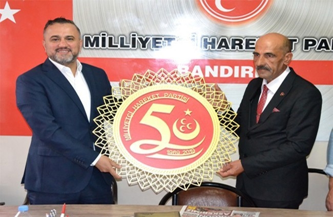  Balıkesir'in Bandırma İlçesinde Ak Parti, Mhp'yi Ziyaret Ederek 50'nci