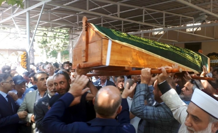 Ak Parti Eski Mkyk Üyesi Ve Milletvekili Ali Aydınlıoğlu'nun Babası