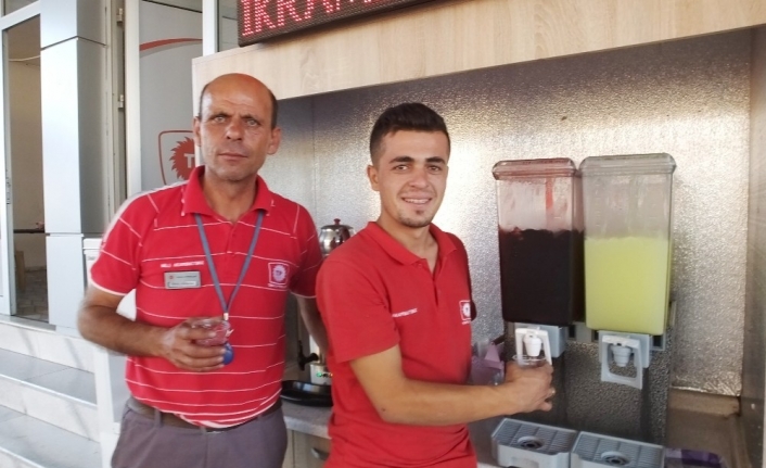  Çay Ve Meşrubat Bedava