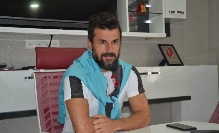  Balıkesirspor Teknik Direktörü Ali Tandoğan