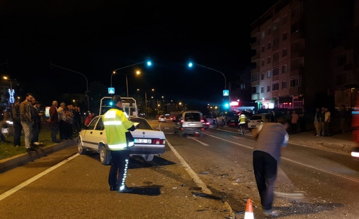  Bursa Yalova Karayolu Üzerinde Meydana Gelen Trafik Kazasında Bir
