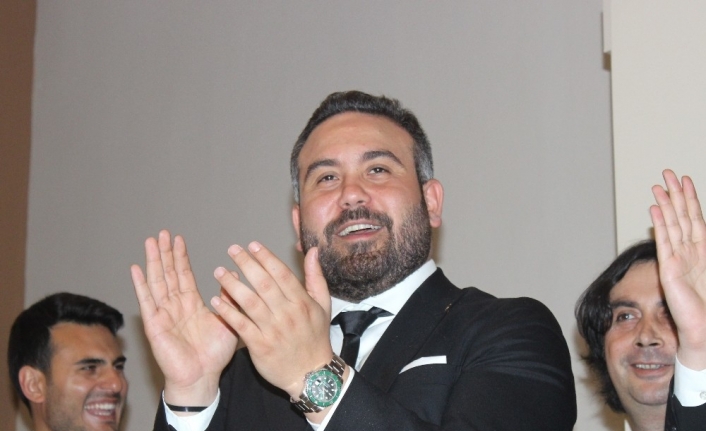  Spor Toto 1. Lig Ekiplerinden Altay’ın Başkan Özgür Ekmekçioğlu,
