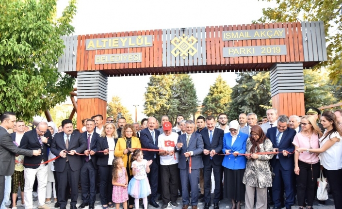  Altıeylül İlçesi Plevne Mahallesi’nde Bulunan İsmail Akçay Parkı İçinde