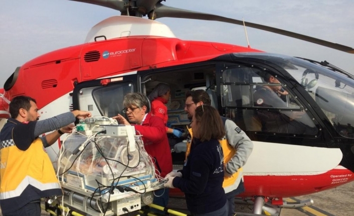  Sağlık Bakanlığı'na Bağlı Ambulans Helikopter Balıkesir'de 6 Aylıkken Dünyaya