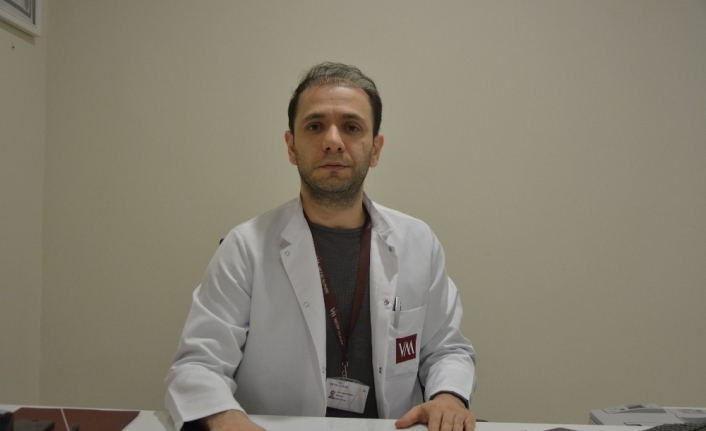 Gastroenteroloji Uzmanı Uzm. Dr. Murat Pekgöz, iştahsızlık, erken doyma, tuvalet