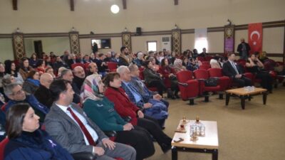 Bursa’nın İnegöl ilçesinde anne sütünün önemi anlatıldı.İl Sağlık Müdürlüğü tarafından