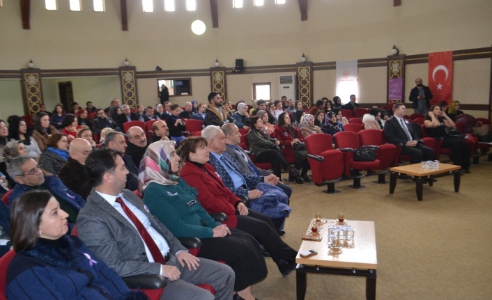 Bursa’nın İnegöl ilçesinde anne sütünün önemi anlatıldı.İl Sağlık Müdürlüğü tarafından