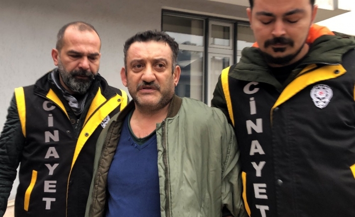 Bursa'da Kargo Bahanesiyle Kandırdığı Karısını Öldüren Adamın Yargılanmasına Devam Edildi.