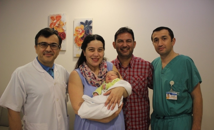  (soldan Sağa) Doç. Dr. Tunç Canda, Emine-gültekin Bayram, Op.