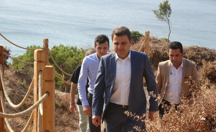  Tanıtım Toplantısı Sonrası Arıburnu Yürüyüş Güzergahına Geçildi. Burada Güzergah