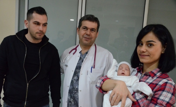 26 haftalık dünyaya gelen Asil Bebek, Yenidoğan Yoğun Bakım Servisi’nde