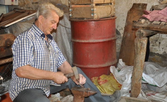 At Sevgisinden Dolayı Hukuk Fakültesini Bırakarak, Nalbantlığa Dönen 62 Yıllık