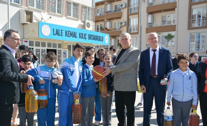 Bitkisel atık yağların tabiata verdiği zararı önlemek için Gemlik Belediyesi