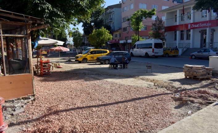  Bursa'nın Yenişehir Belediye Başkanı Davut Aydın, “cephe Sağlıklaştırma Ve