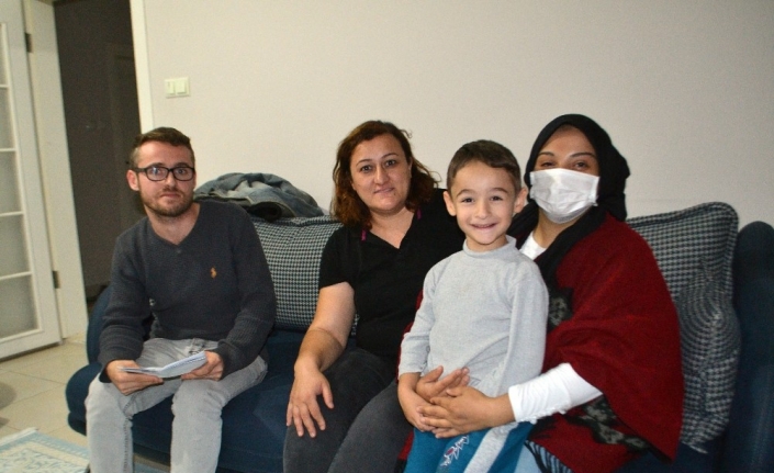 Bursa'nın İnegöl İlçesinde Yaşayan 28 Yaşındaki 1 Çocuk Annesi 21