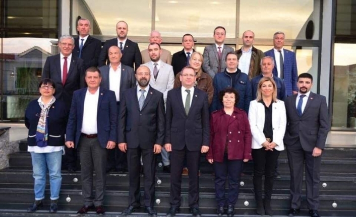 Balıkesir’in Ayvalık ilçesinde; sandıkların tamamı açıldı. İlçe genelindeki 181 sandıktan