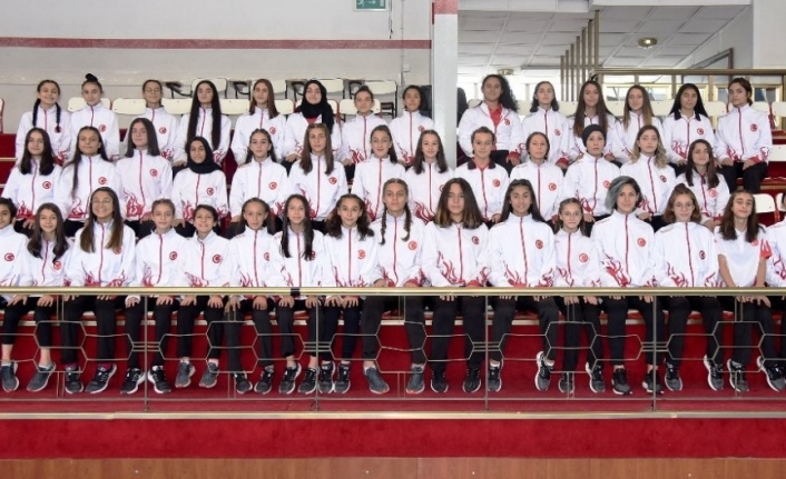  İspanya'da Yarışacak Olan Milli Sporcularımız