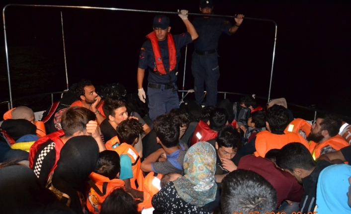 Balıkesir’in Ayvalık ilçesinde yasa dışı yollarla Yunanistan’ın Midilli Adası’na gitmek