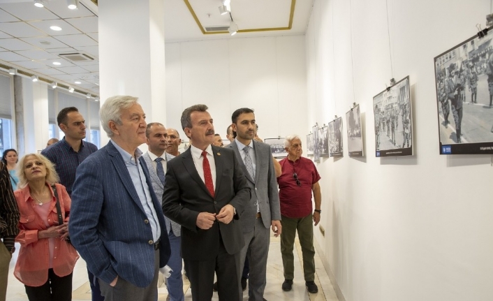  Bursalı Sanatseverler, Yazar Beşir Ayvazoğlu’nun Konuk Olduğu ‘edebiyatımızın Penceresinden
