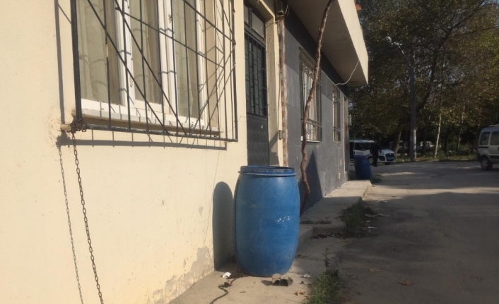  Bursa'da Bir Evin Önündeki Çöp Bidonu Yanına Bırakılan Çantadan