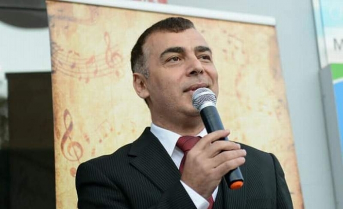 Ege Üniversitesi İletişim Fakültesi Öğretim Üyesi Prof. Dr. Bilgehan Gültekin,