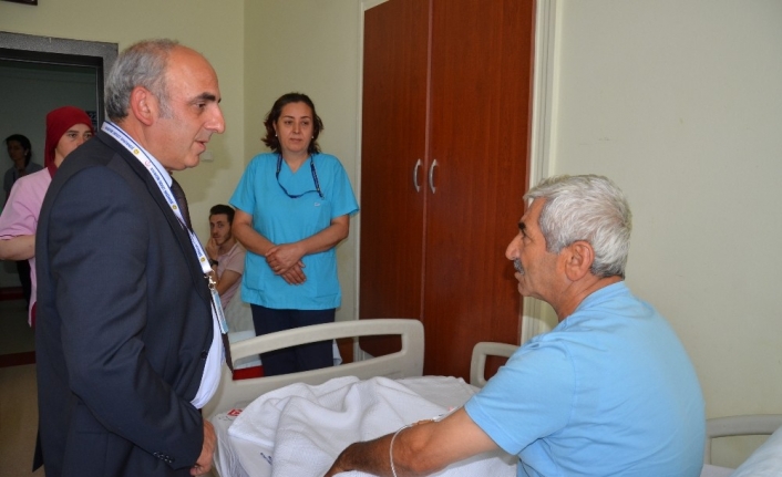 Balıkesir Devlet Hastanesi Başhekimi Uzman Dr.İlyas Yıldıran bayram nöbetinde görev