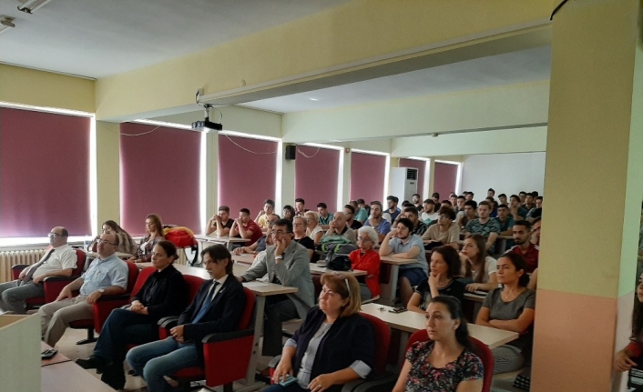 Balıkesir Üniversitesi Edremit Meslek Yüksekokulu Konferans Salonunda Gerçekleşen Törenle 2019-2020