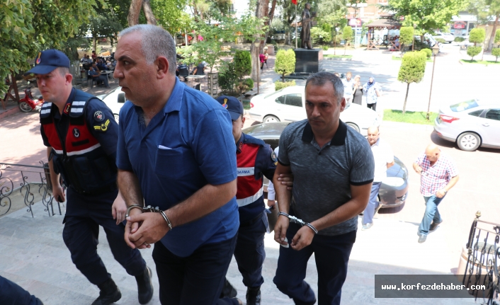 Balıkesir’de 5 kişinin öldüğü otobüs kazasında adliyeye sevk edilen 2
