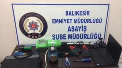 Balıkesir'de Bir Çok Okulu Ve İş Yerini Soyan Azılı Hırsız