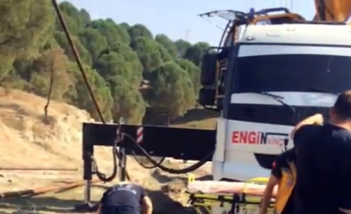Balıkesir’in Ayvalık İlçesinde, Su Kuyusu Açarken İş Makinesinin Enerji Nakil