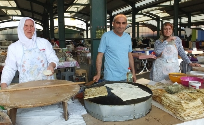  Hanımeli Pazarına Katılanlar