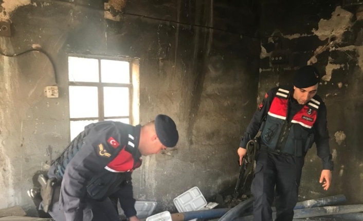  Balıkesir'de Jandarma Ekipleri İl Genelinde Uyuşturucu Uygulaması Yaptı