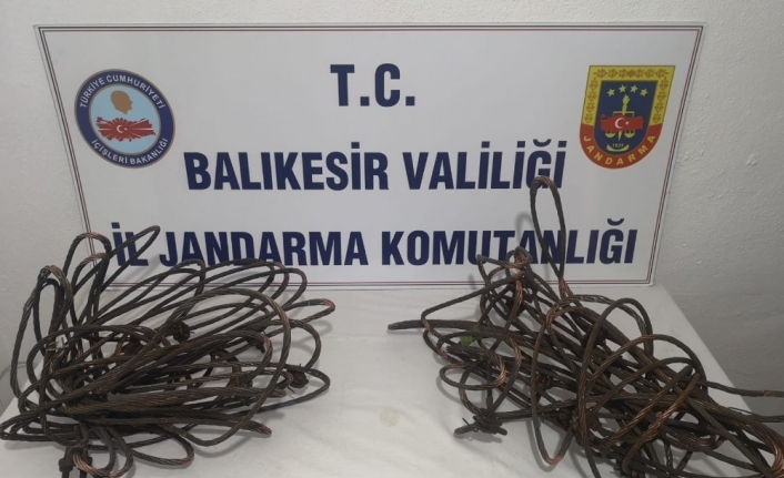  Balıkesir'de Kablo Hırsızları Yakalandı