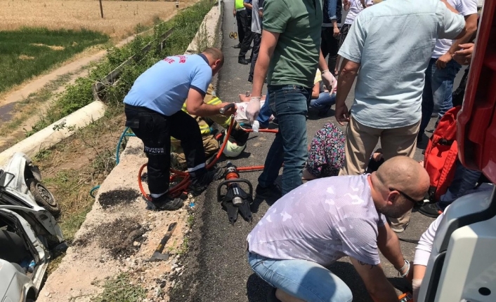 Balıkesir’in Sındırgı ilçesinde meydana gelen tek taraflı trafik kazasında 4