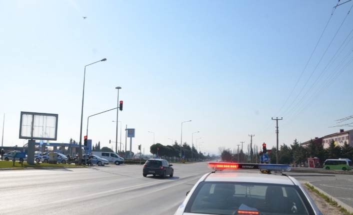  Balıkesir'de Polis Ekipleri Alkol Satan İş Yerleri Ve Trafikte