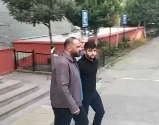 Balıkesir'de Sosyal Medya Üzerinden Terör Örgütü Daeş Propagandası Yapan Bir