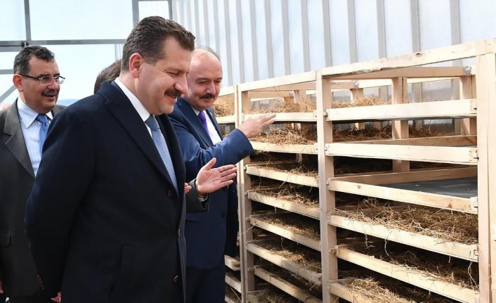 Balıkesir Büyükşehir Belediye Başkanı Yücel Yılmaz, Kazdağları’nın eteklerinde kurulu olan