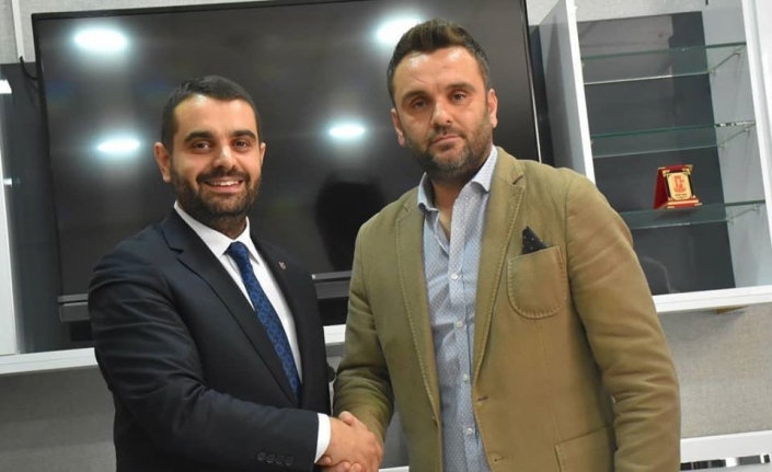  Tff 1. Lig Ekiplerinden Ekol Hastanesi Balıkesirspor’un Yeni Teknik